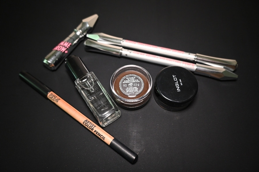 makeup artist needs